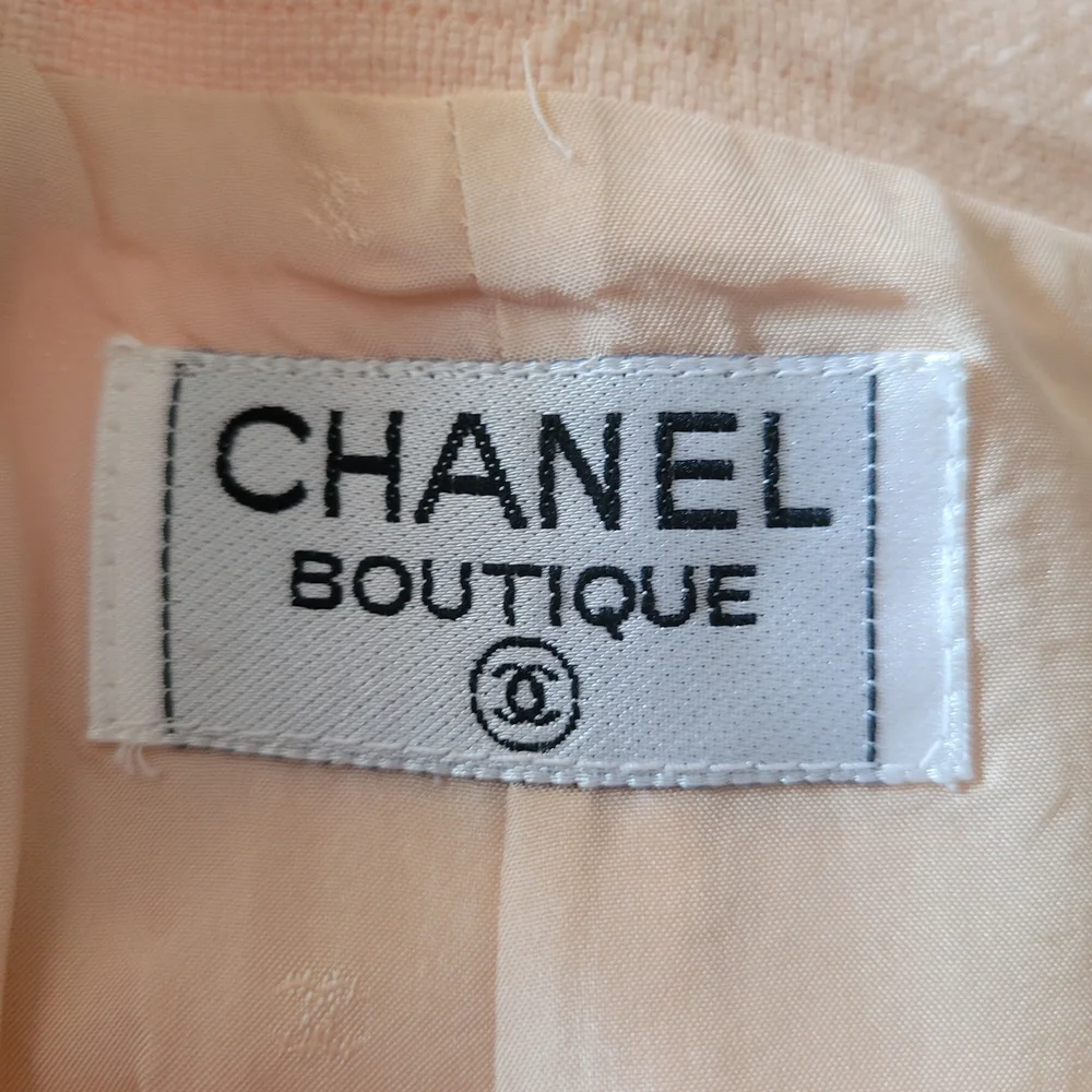CHANEL Pink Pencil Skirt